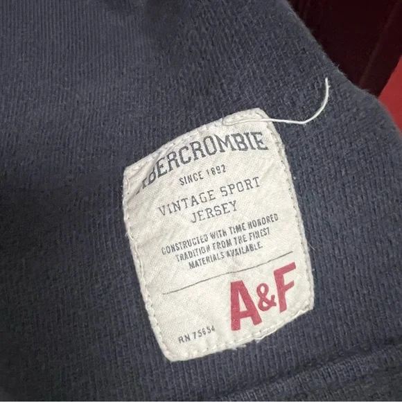 Abercrombie & Fitch Rugby Vintage Muscle Fit Shirt